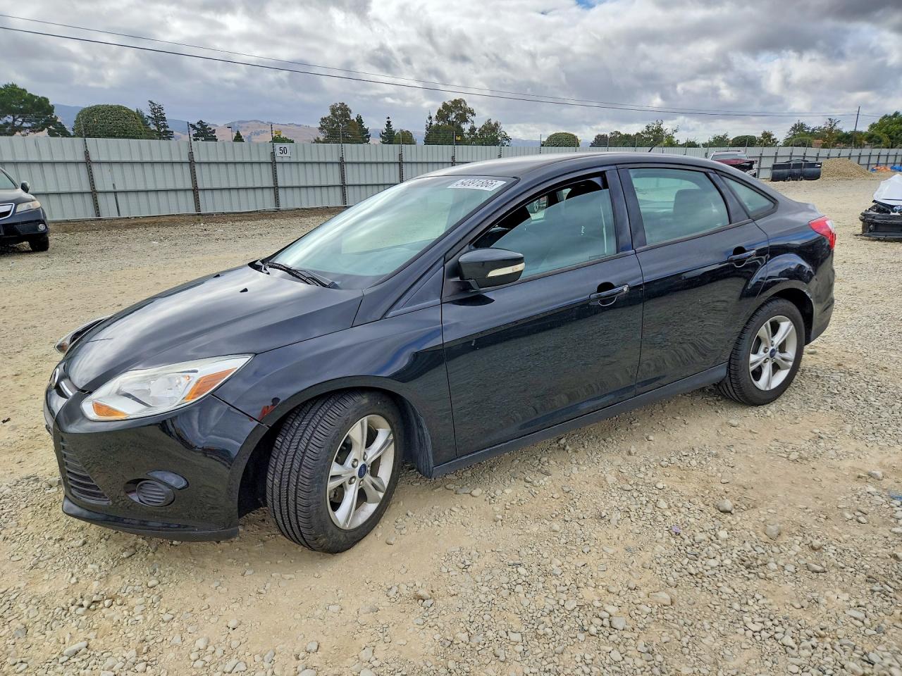 Salvage Ford Focus Image