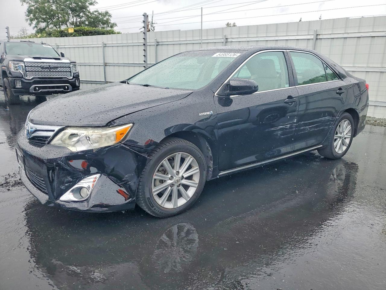 Salvage Toyota Camry Image