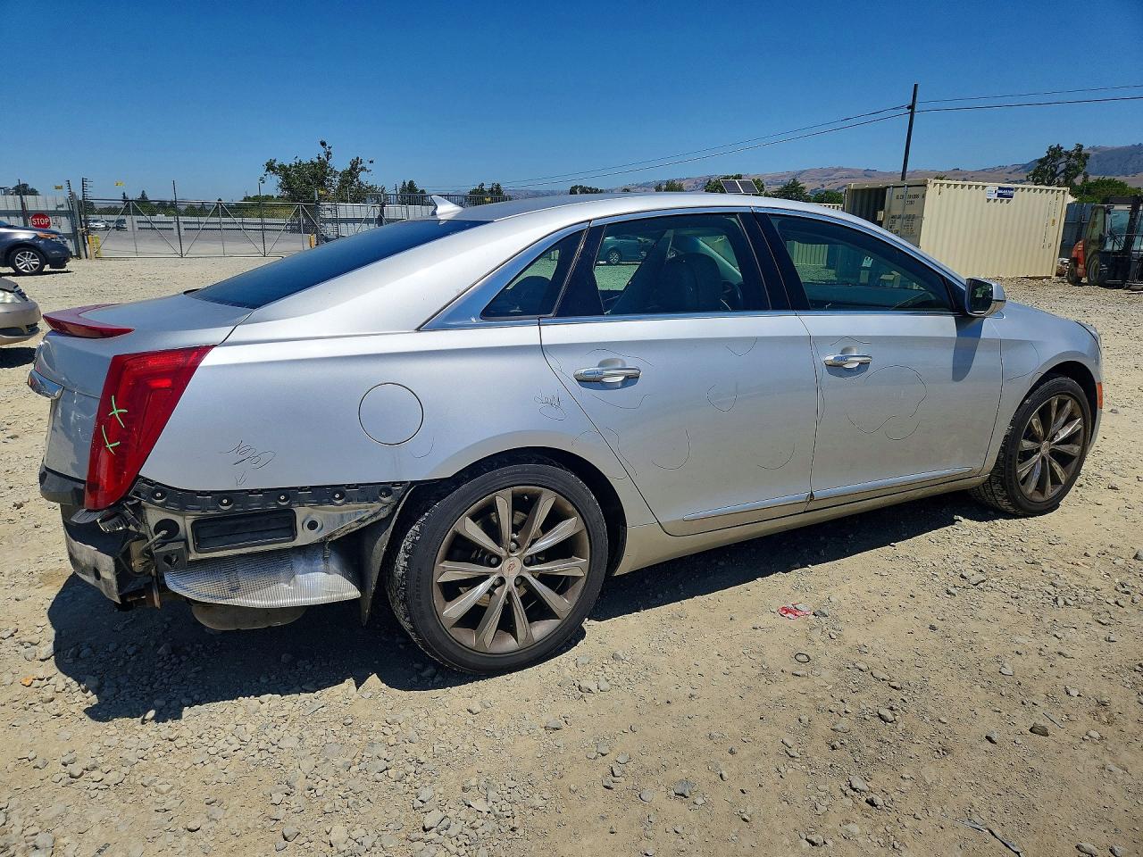 Cadillac XTS Luxury Collection