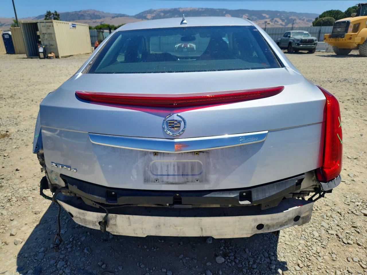 Cadillac XTS Luxury Collection