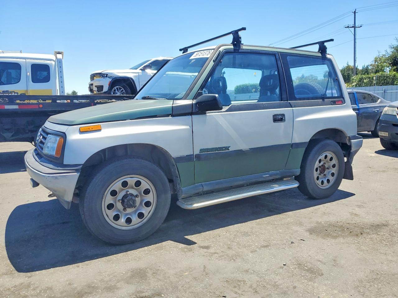 Salvage Suzuki Sidekick Image