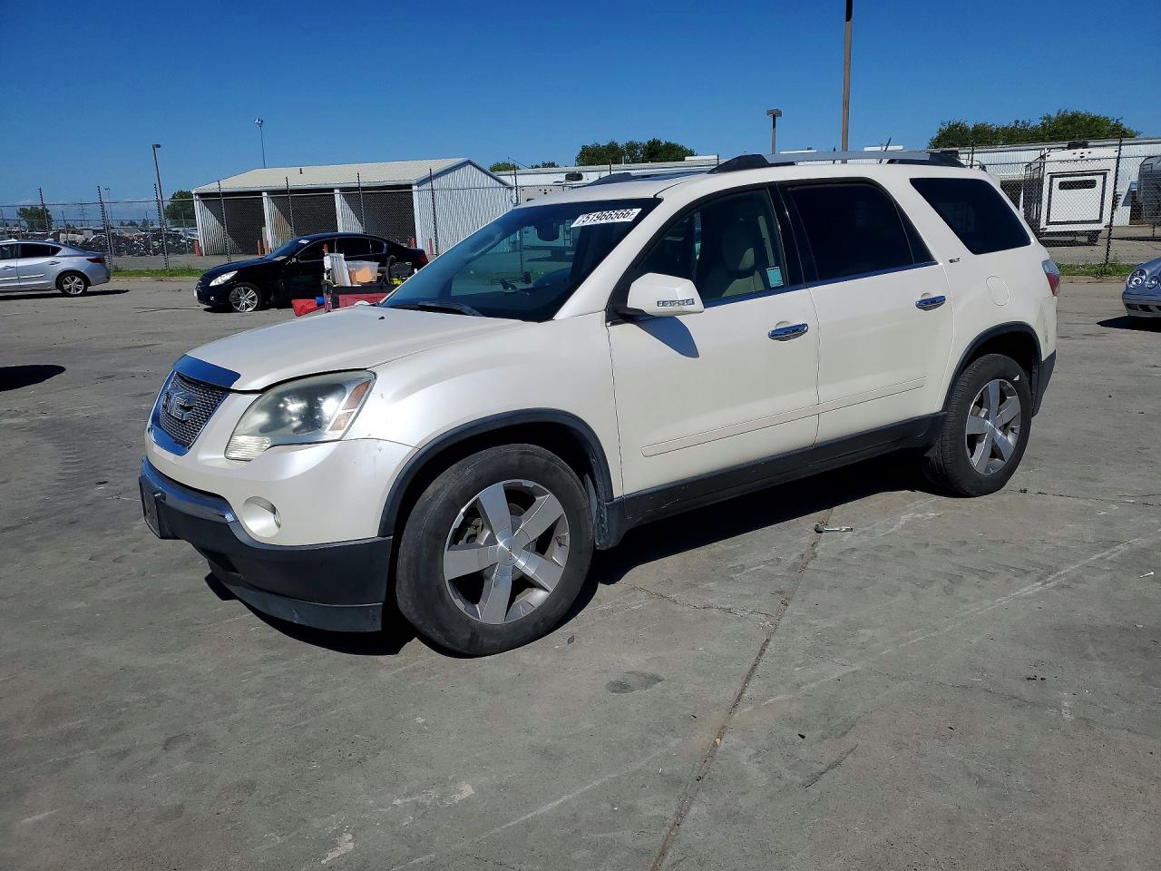 Salvage GMC Acadia Image