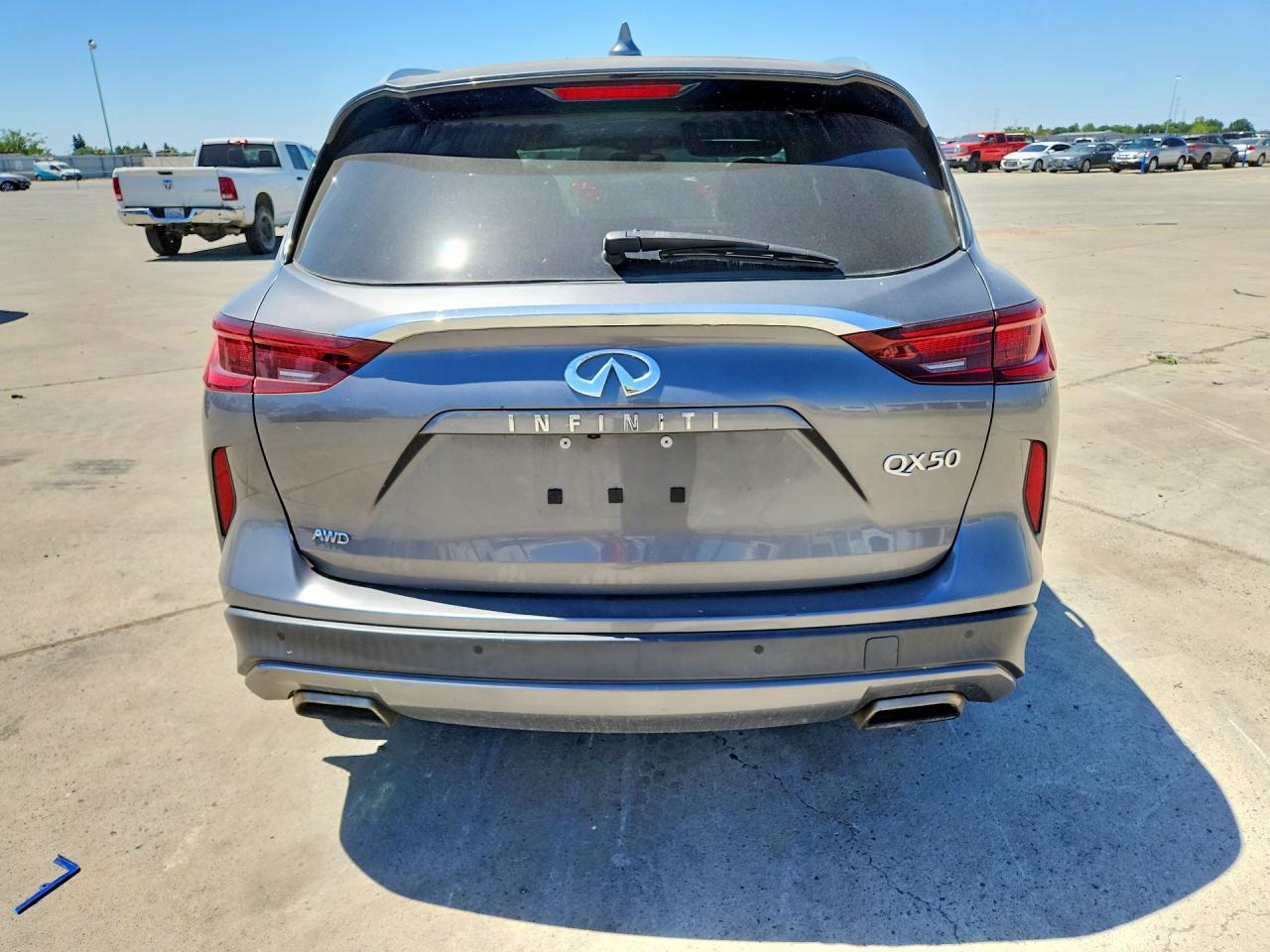 INFINITI Qx Luxe