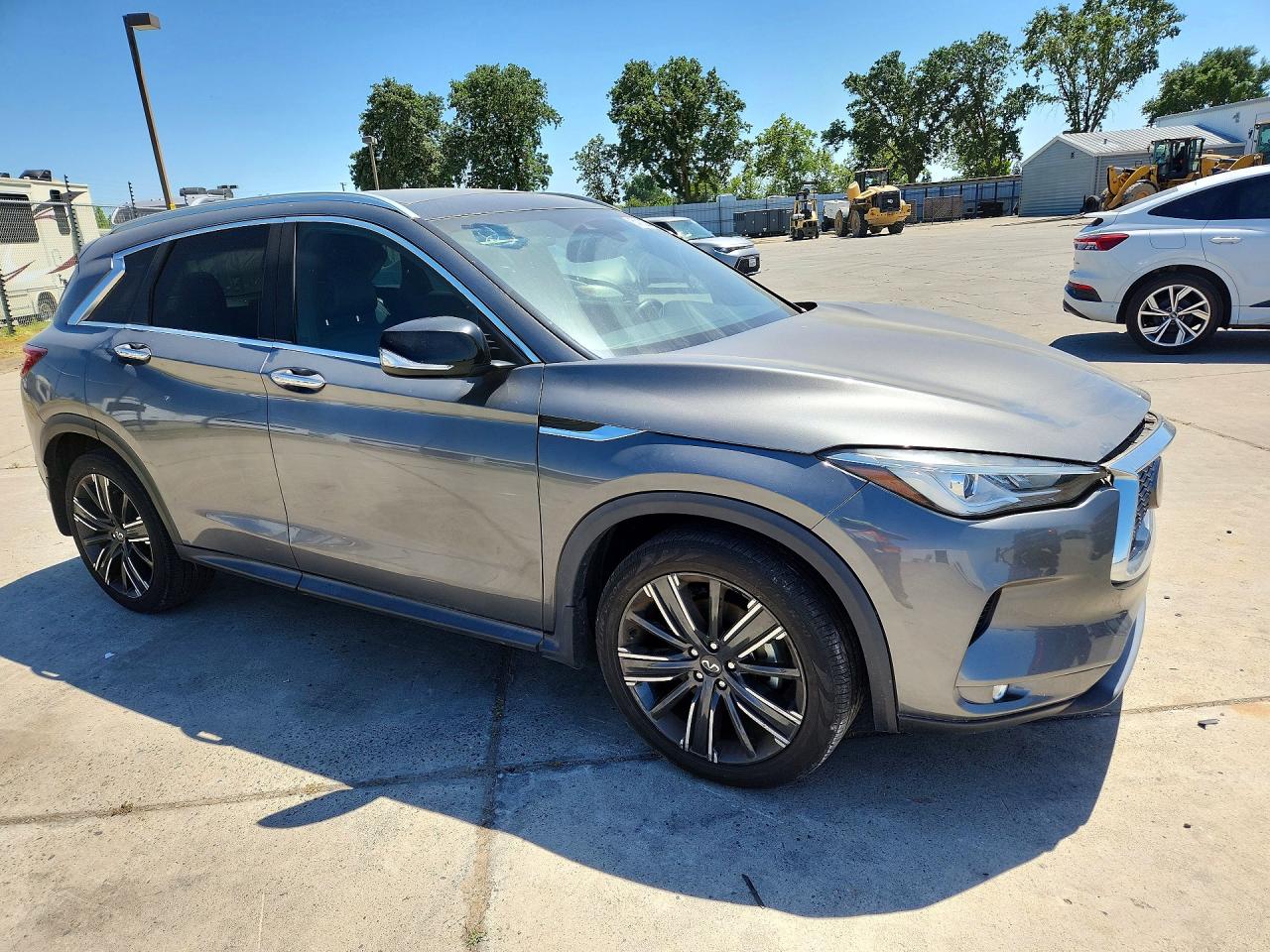 INFINITI Qx Luxe