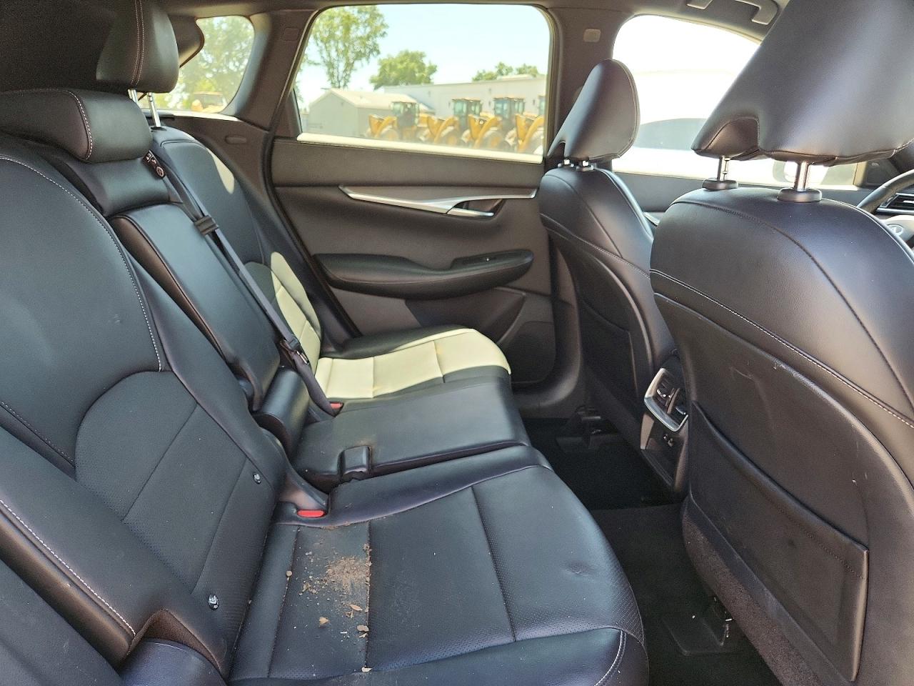 INFINITI Qx Luxe