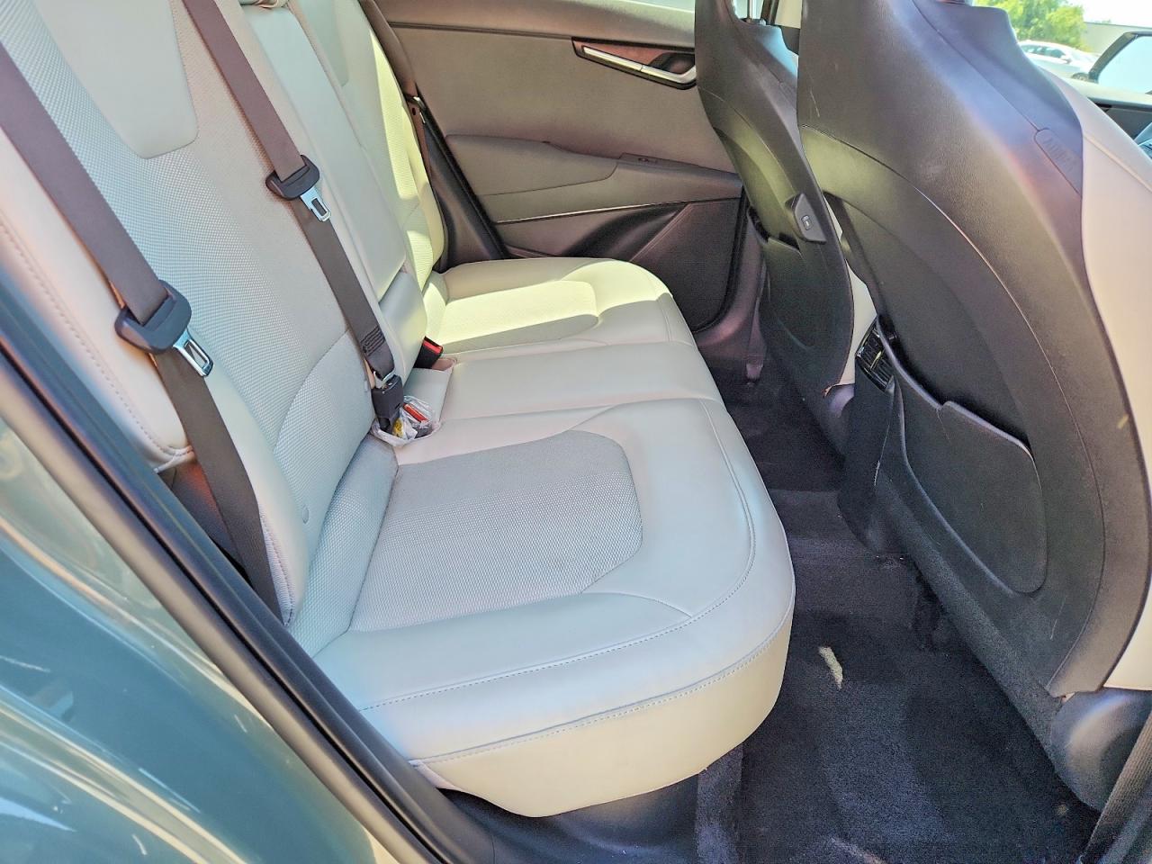 Kia Niro Ex