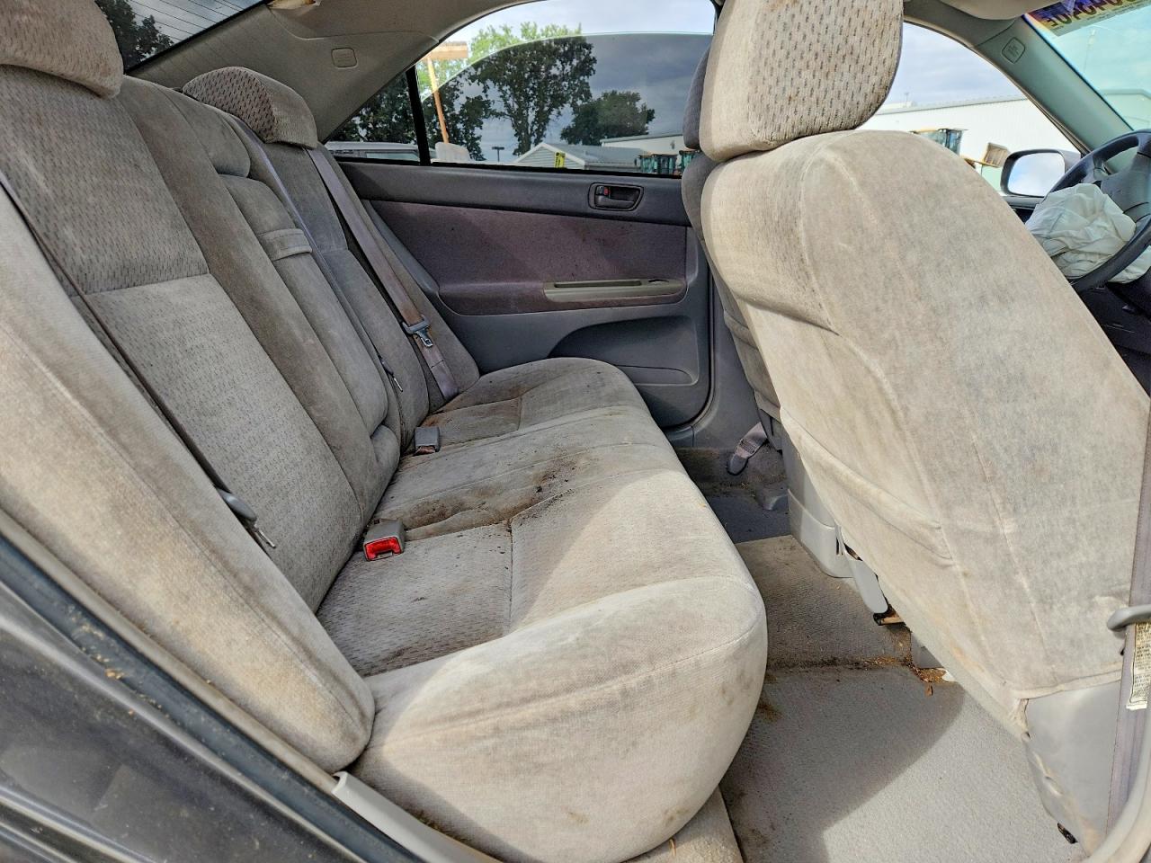 Toyota Camry Le V6