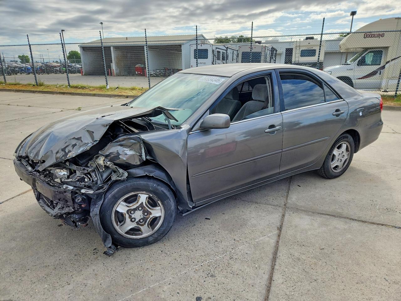 Salvage Toyota Camry Image