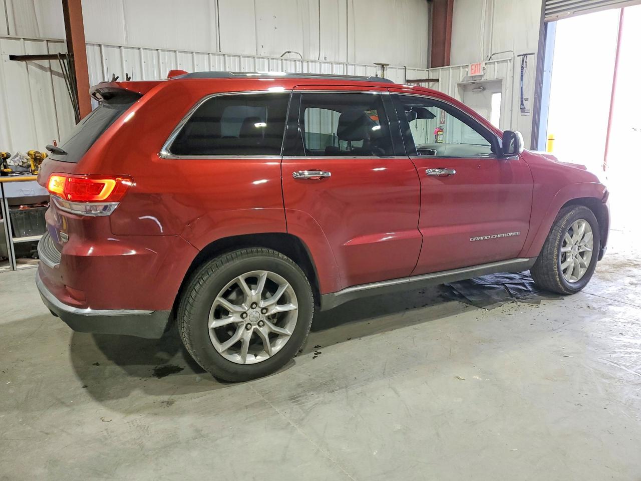 Jeep Cherokee Summit