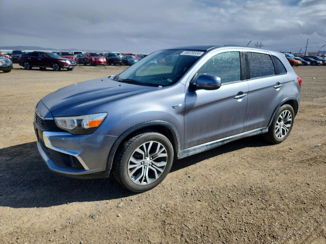 Salvage Mitsubishi Outlander Image