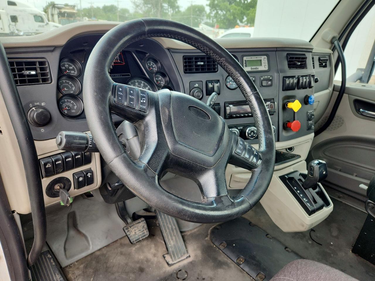 Peterbilt 579