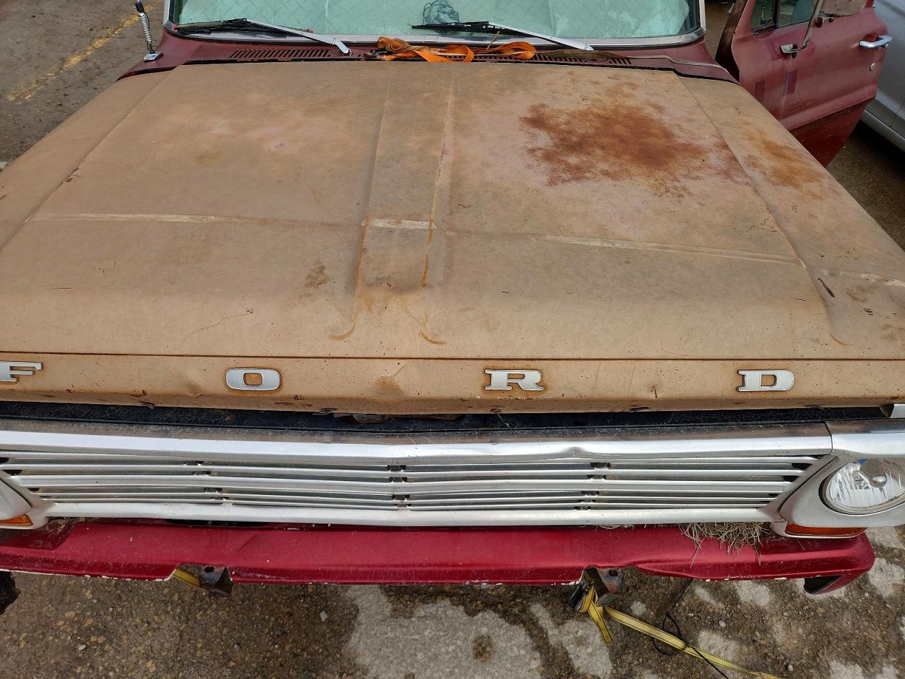 Ford F-100