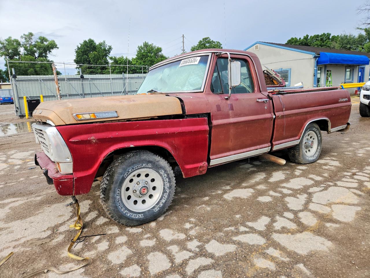 Salvage Ford F-100 Image