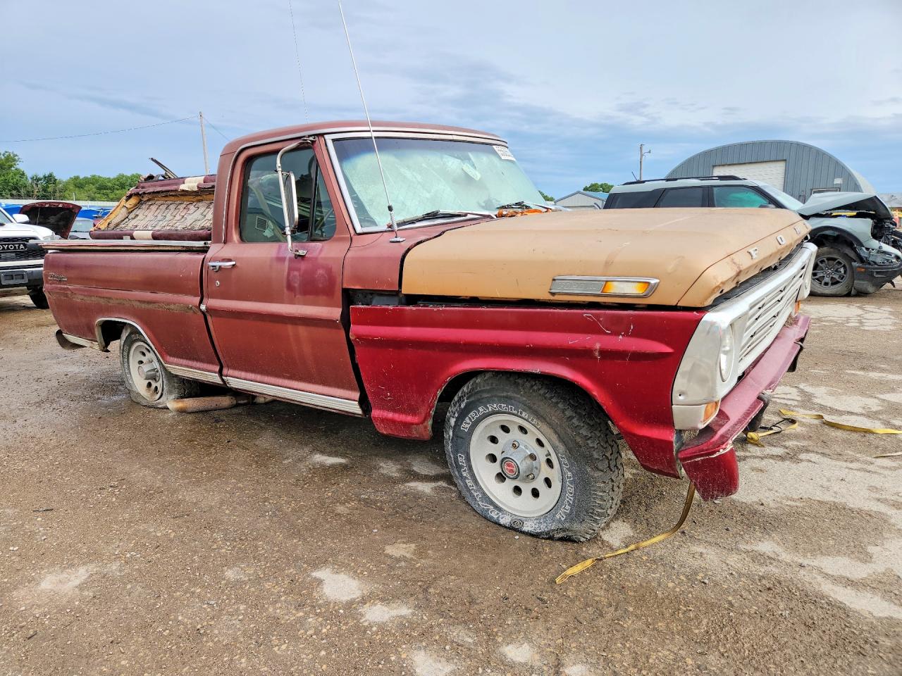 Ford F-100