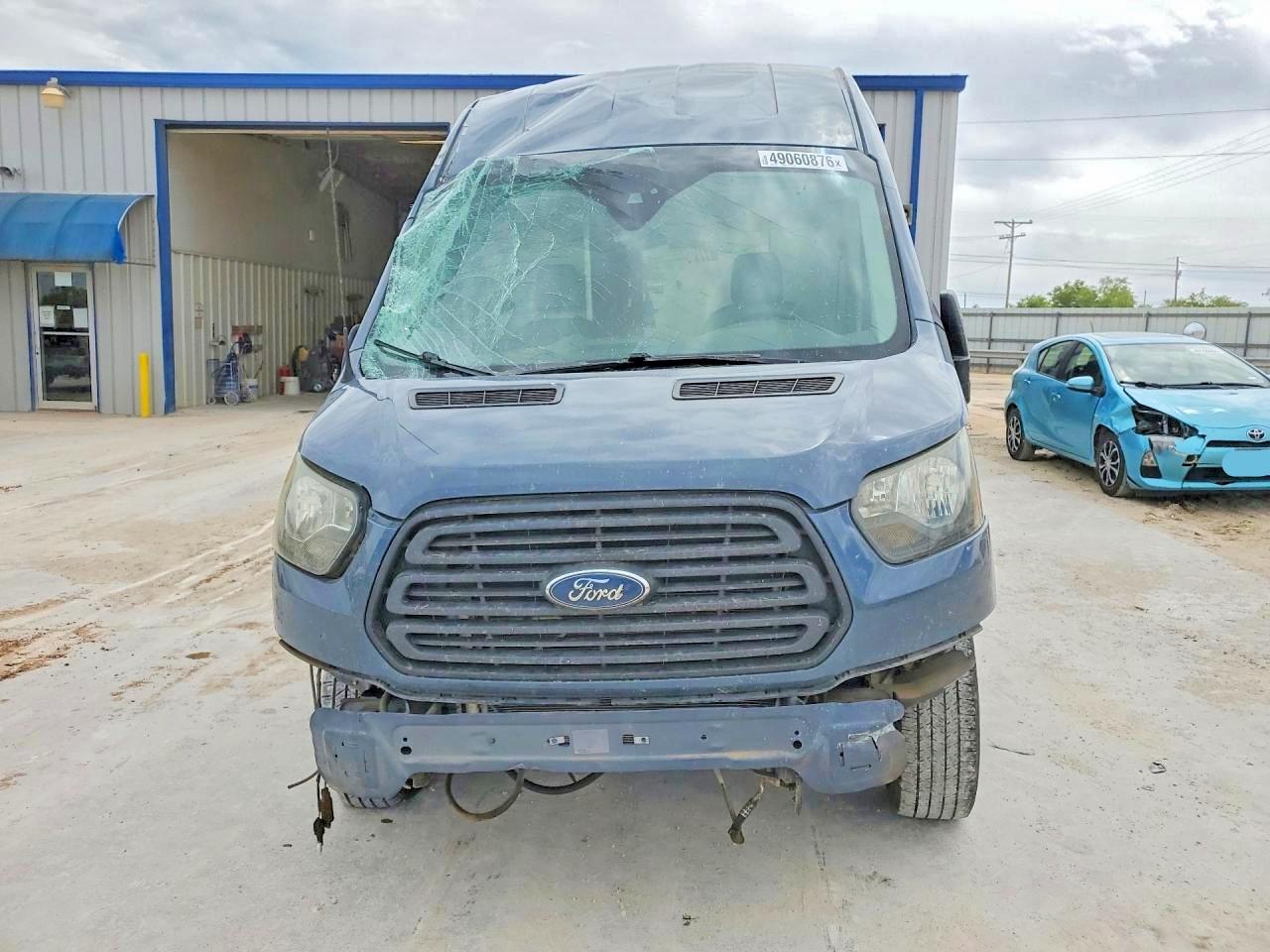 Ford Transit T-250