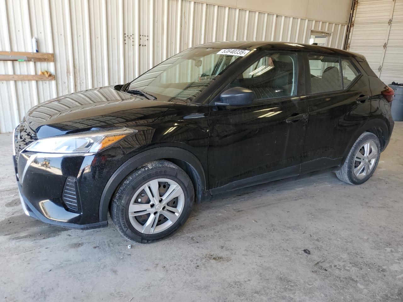 Salvage Nissan Kicks Image