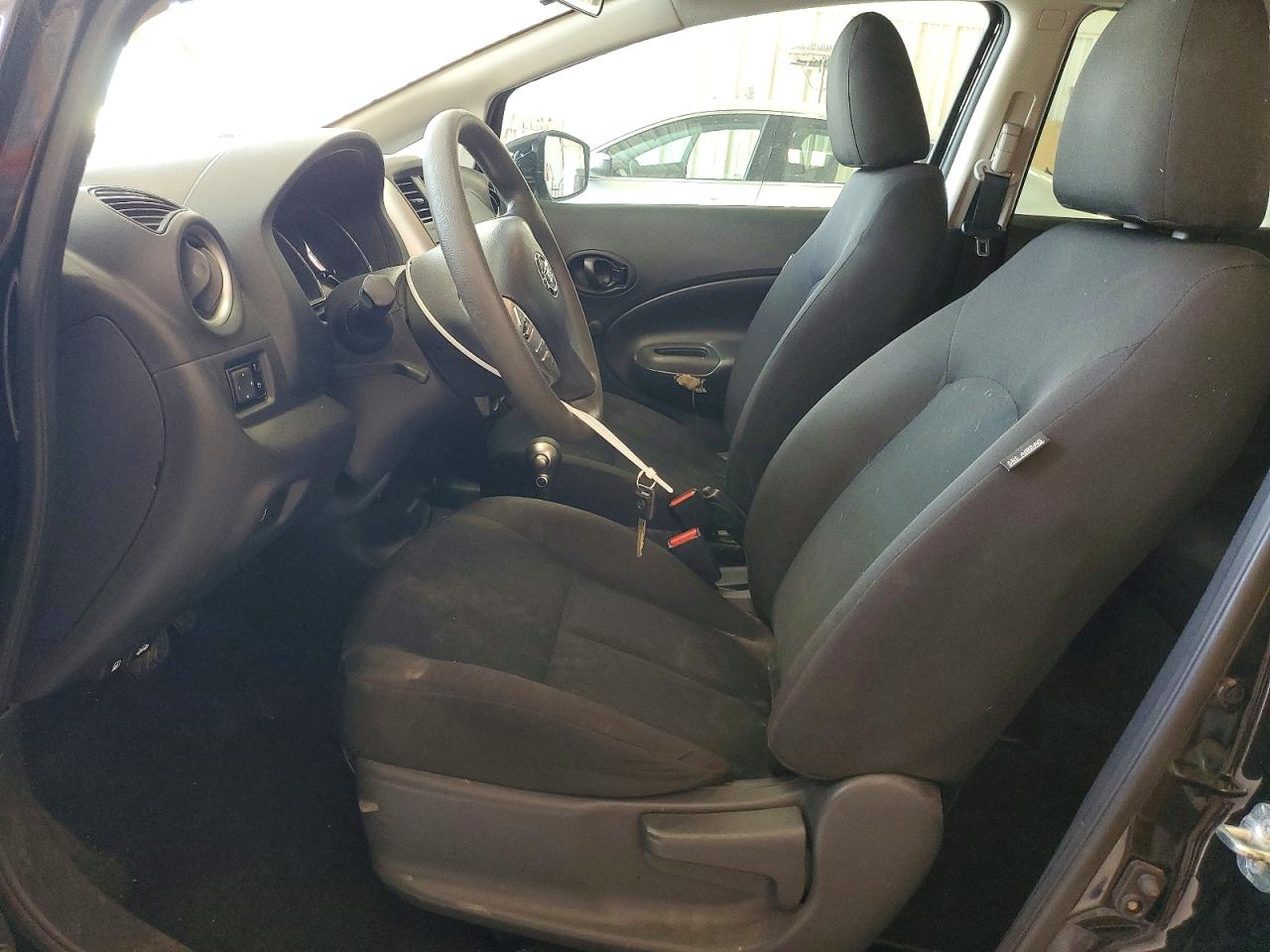 Nissan Versa S Plus