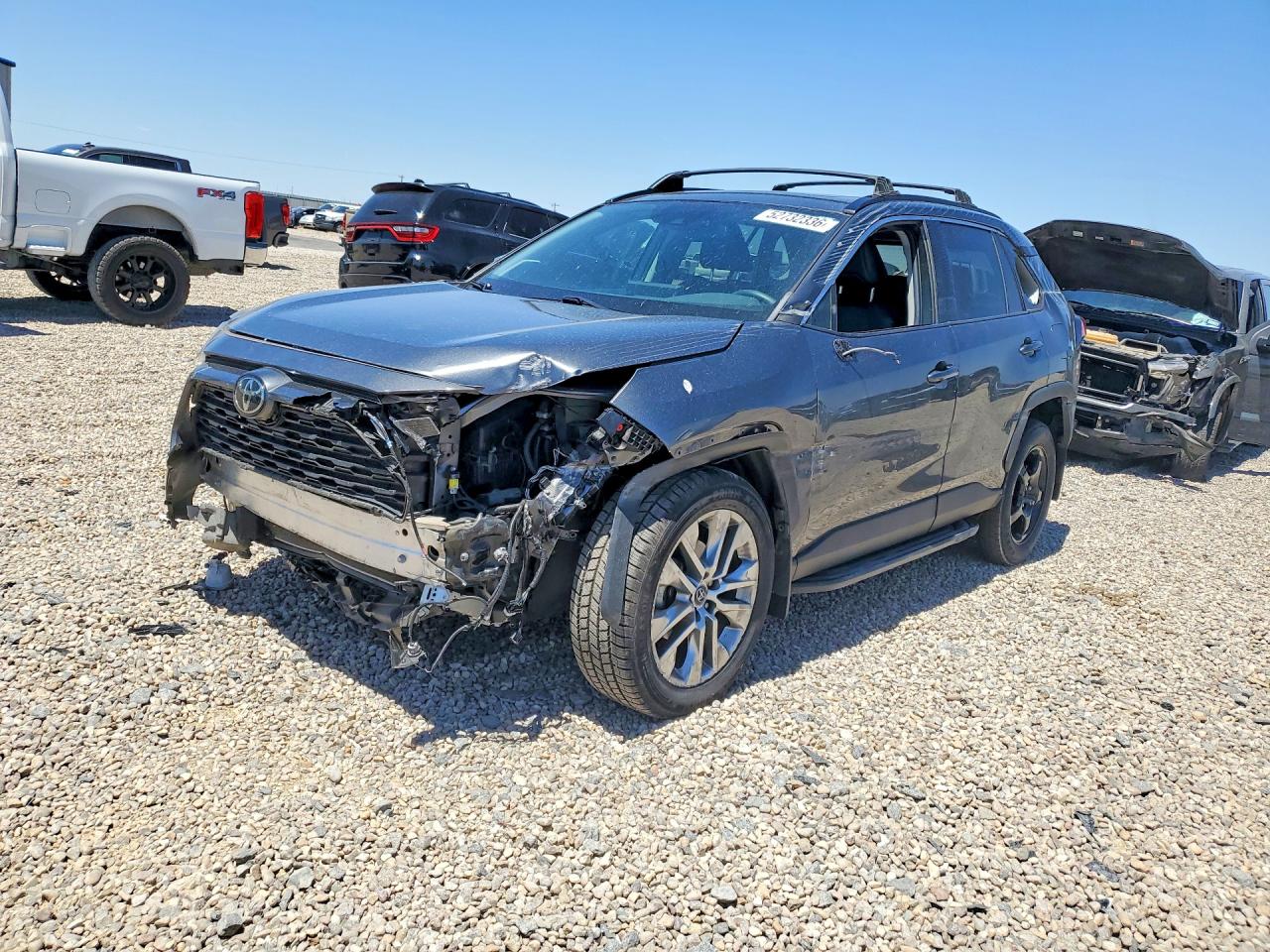 Salvage Toyota RAV4 Image