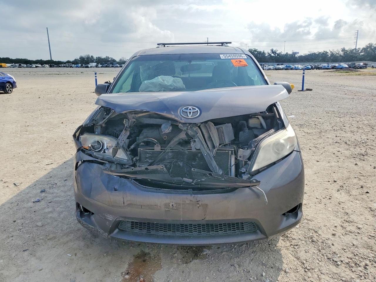 Toyota Sienna Le