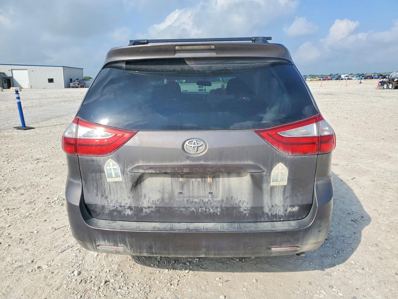 Toyota Sienna Le