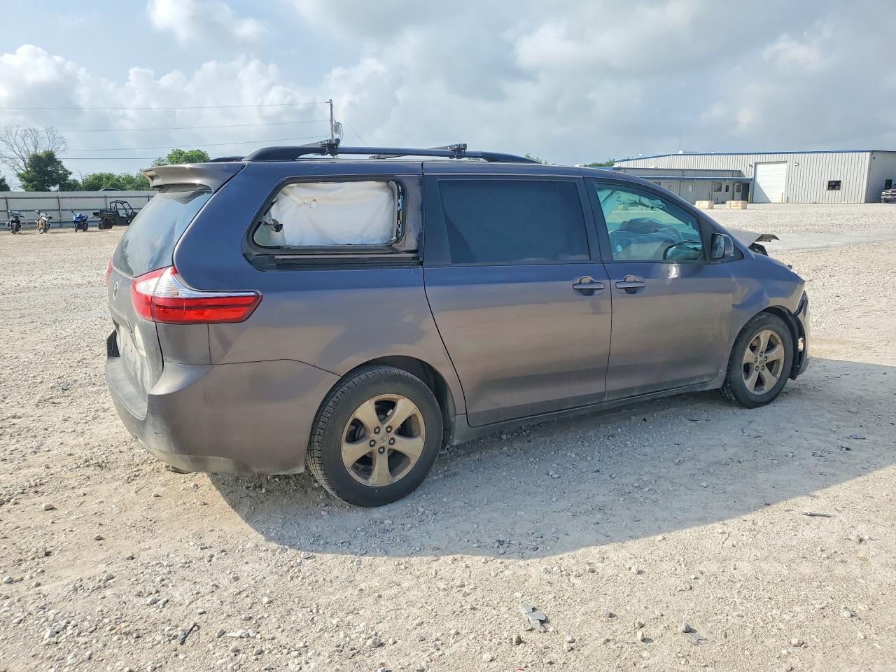 Toyota Sienna Le