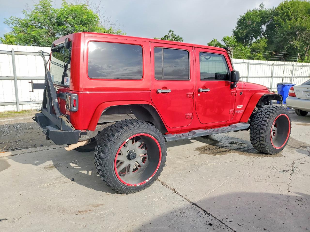 Jeep Wrangler Sahara
