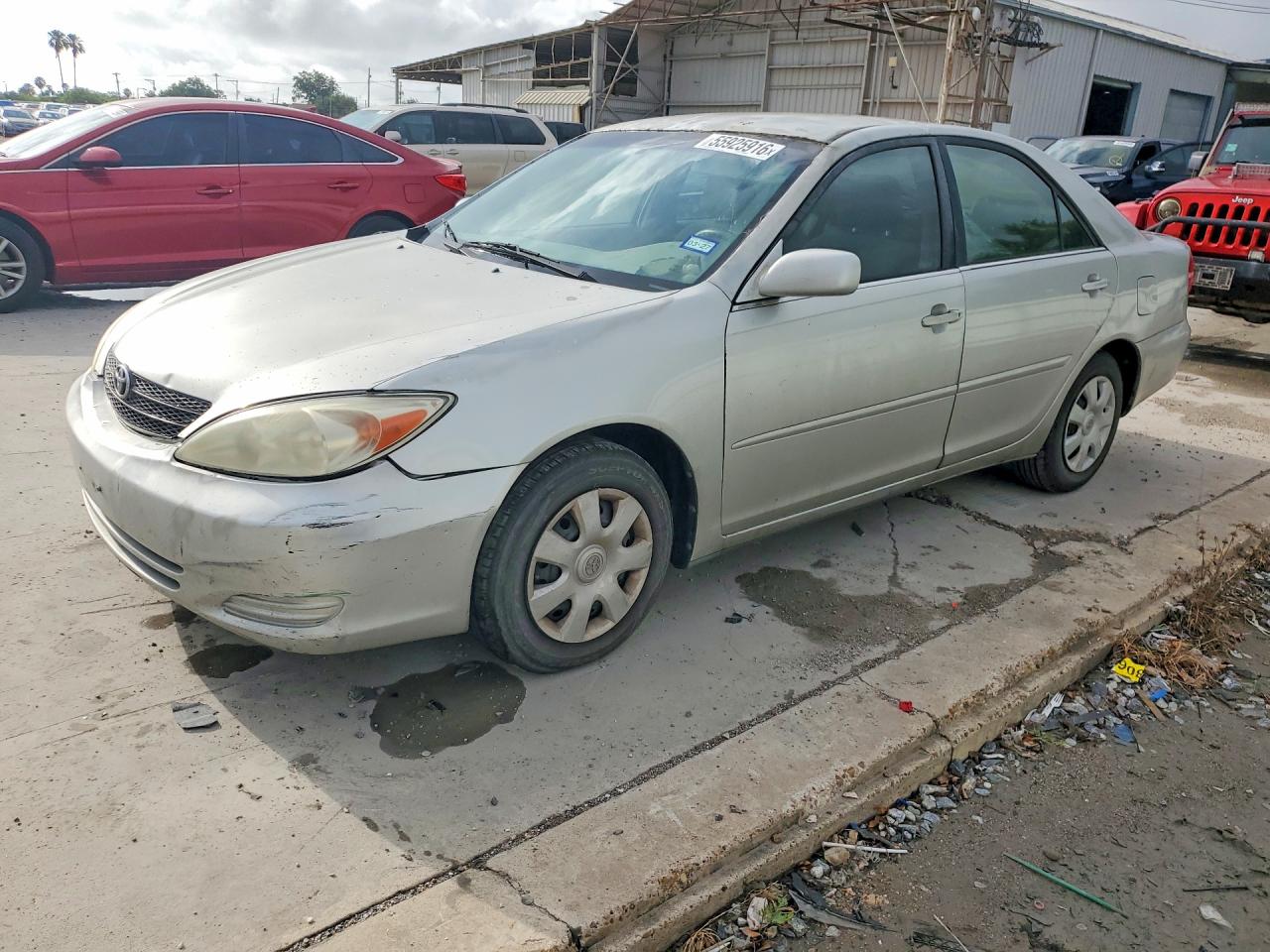 Salvage Toyota Camry Image