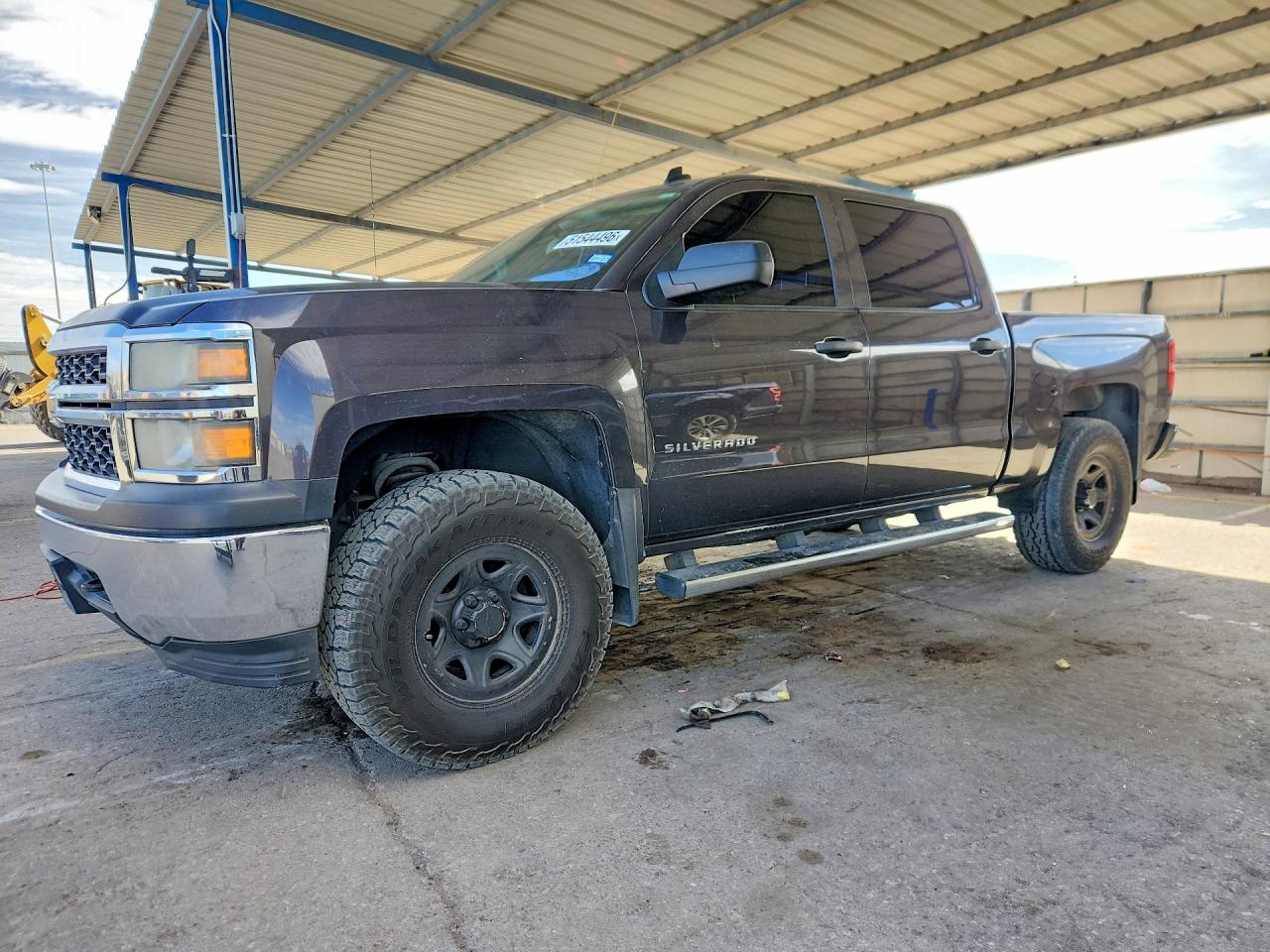 Salvage Chevrolet Silverado Image