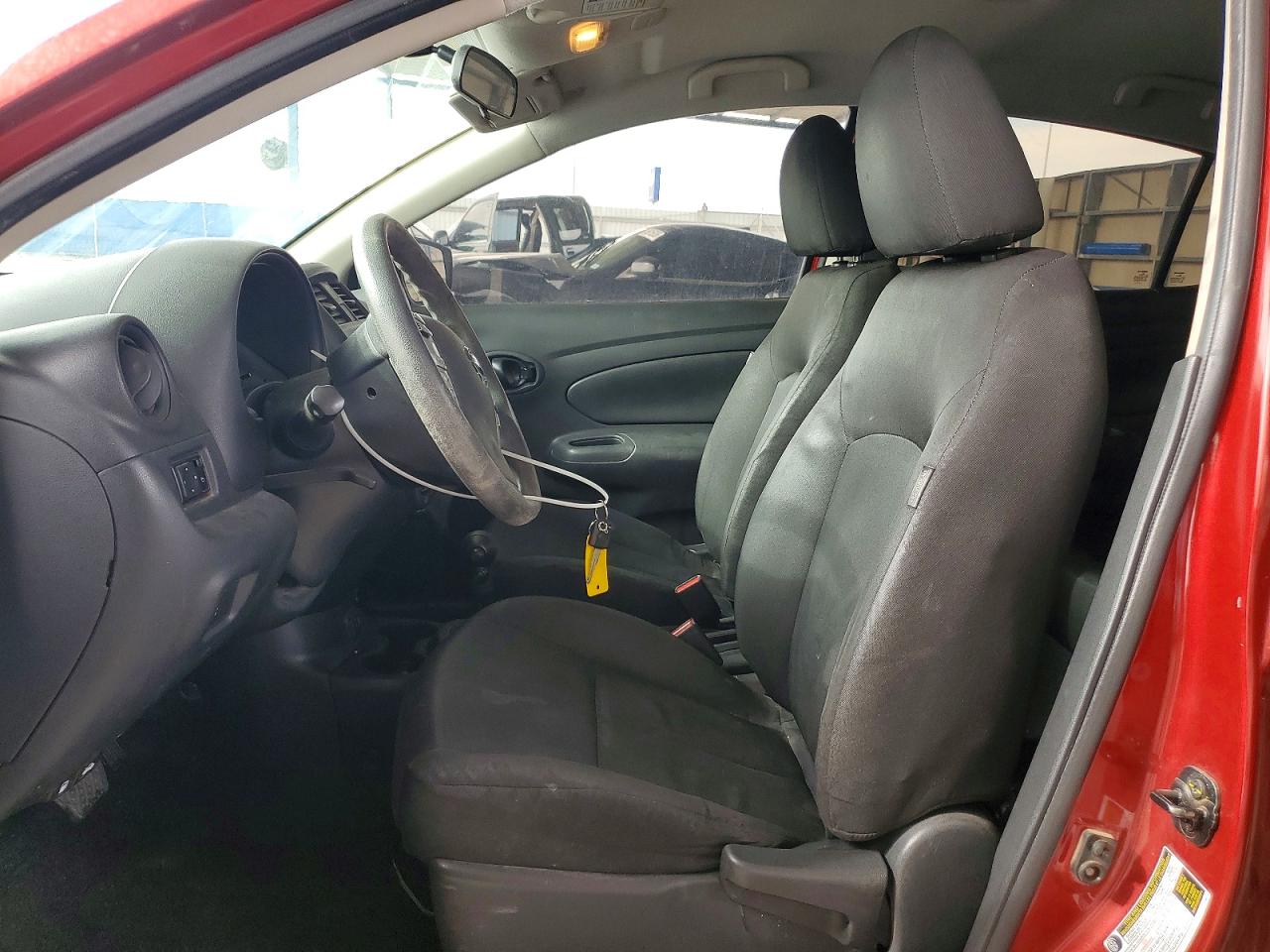 Nissan Versa S Plus