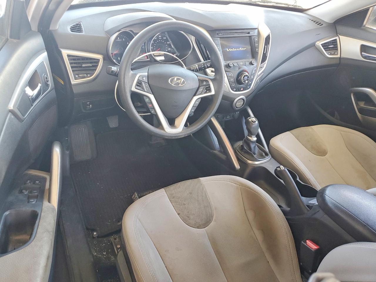 Hyundai VELOSTER