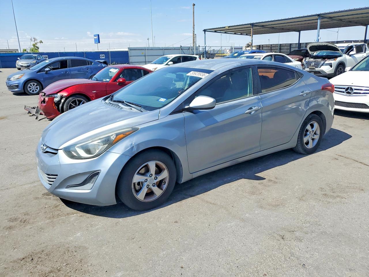 Salvage Hyundai ELANTRA Image