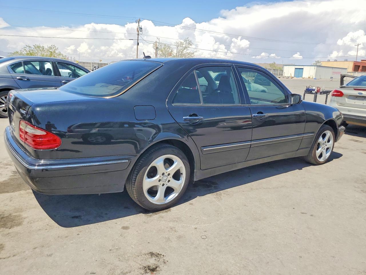 Mercedes-Benz E-Class 320 4matic