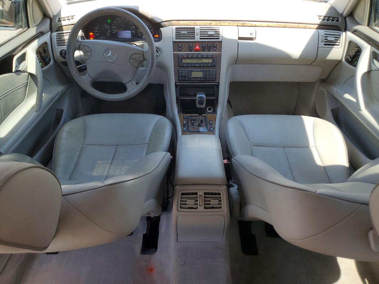 Mercedes-Benz E-Class 320 4matic