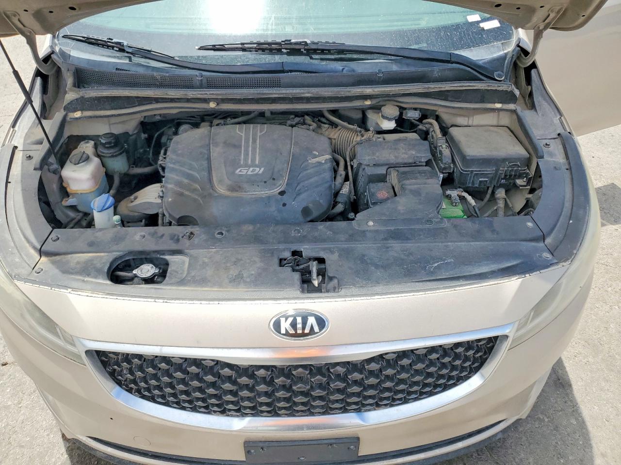 Kia Sedona Lx
