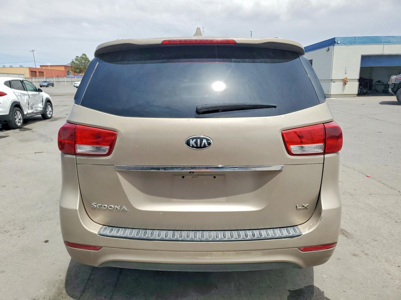 Kia Sedona Lx