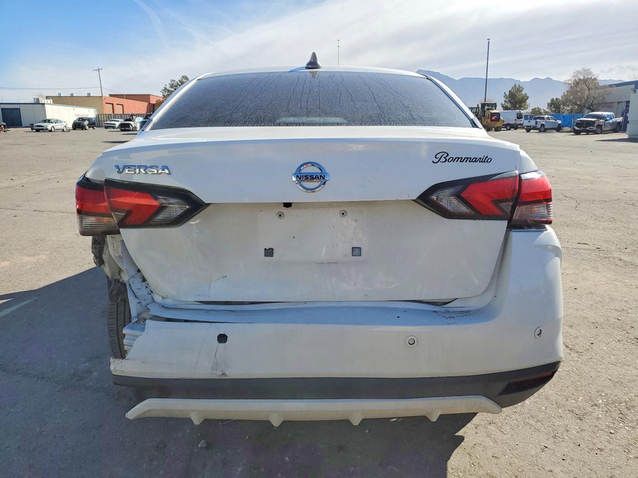 Nissan Versa S