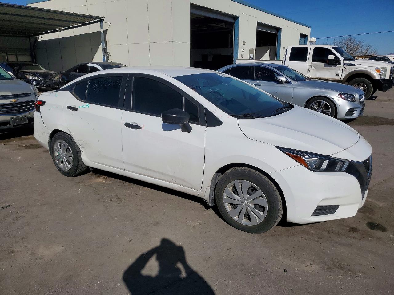 Nissan Versa S