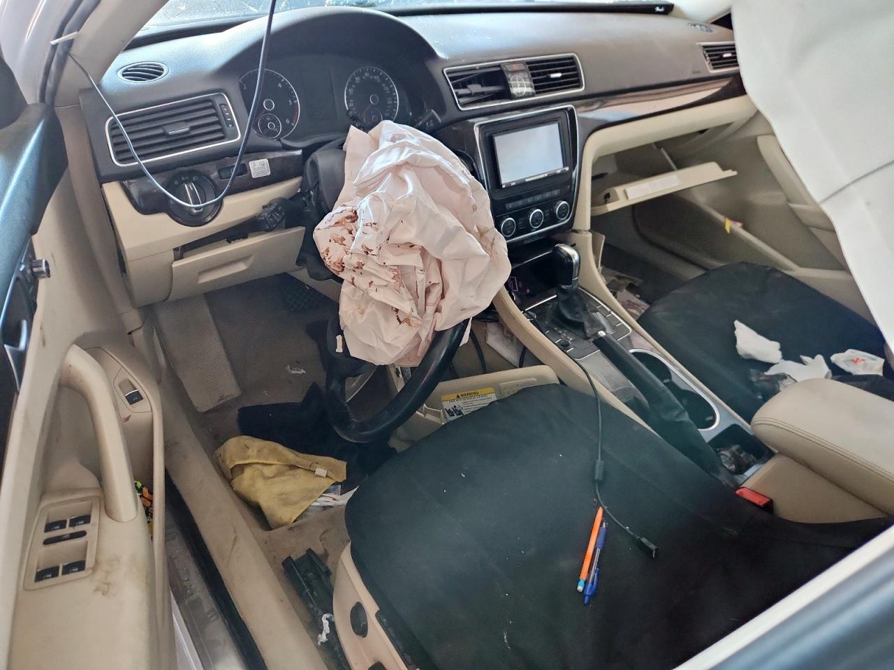 Volkswagen Passat Sel