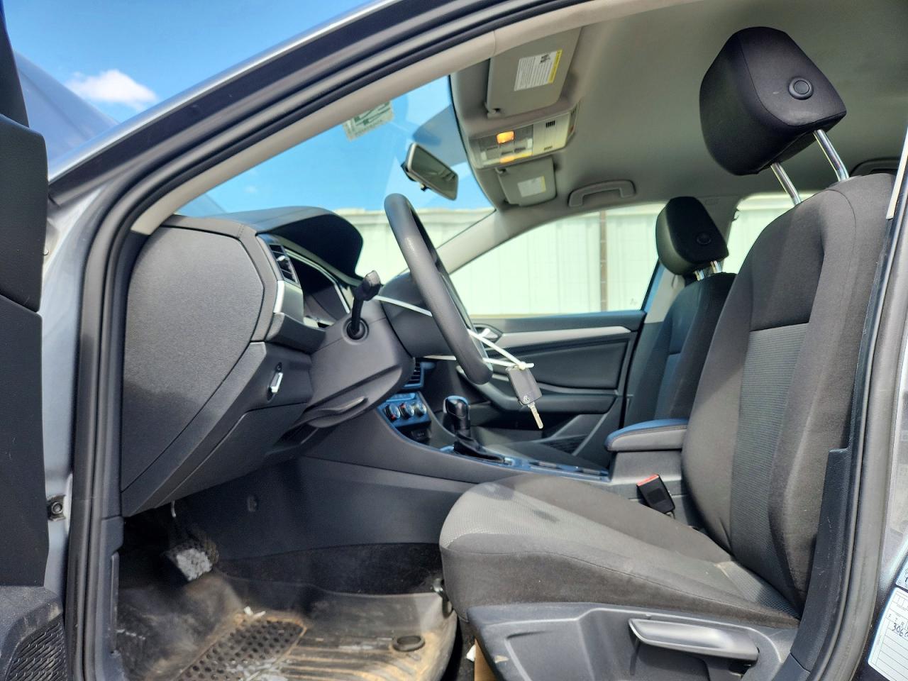 Volkswagen Jetta S