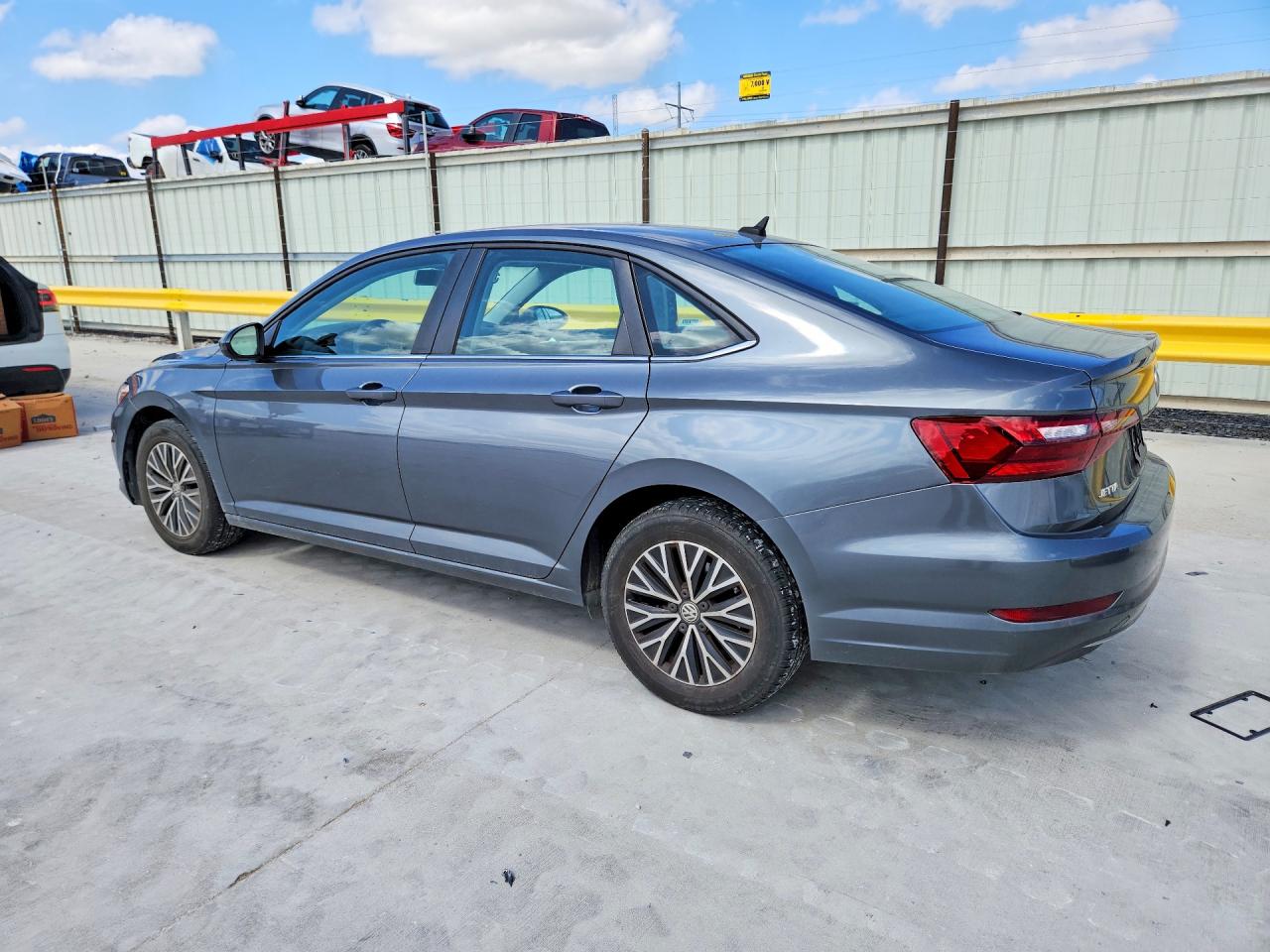 Volkswagen Jetta S