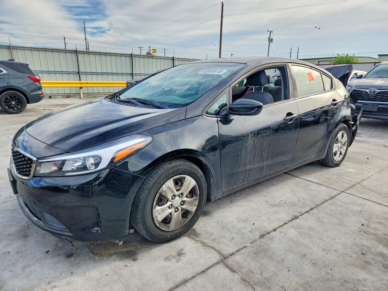 Salvage Kia Forte Image