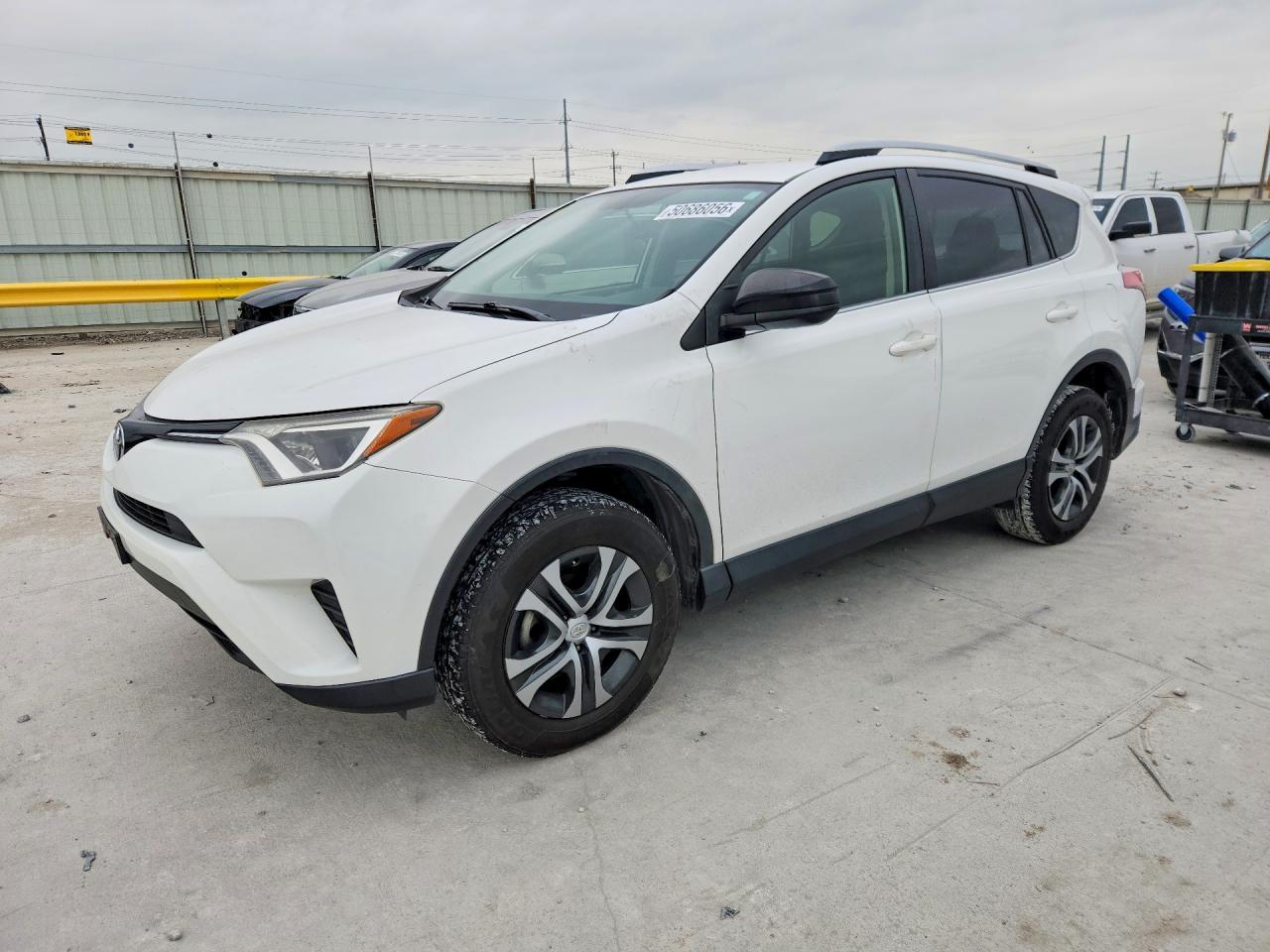 Salvage Toyota RAV4 Image