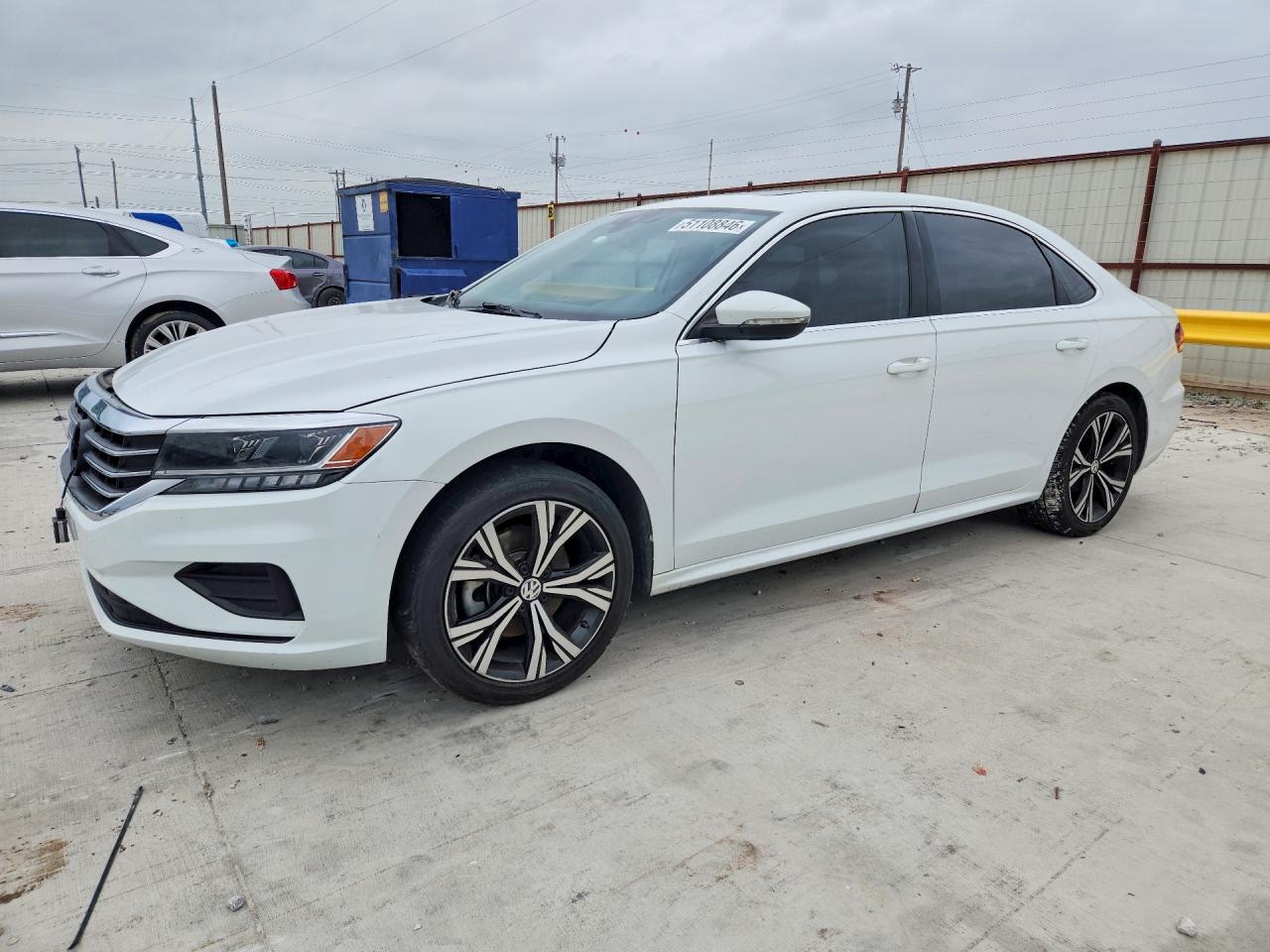 Salvage Volkswagen Passat Image