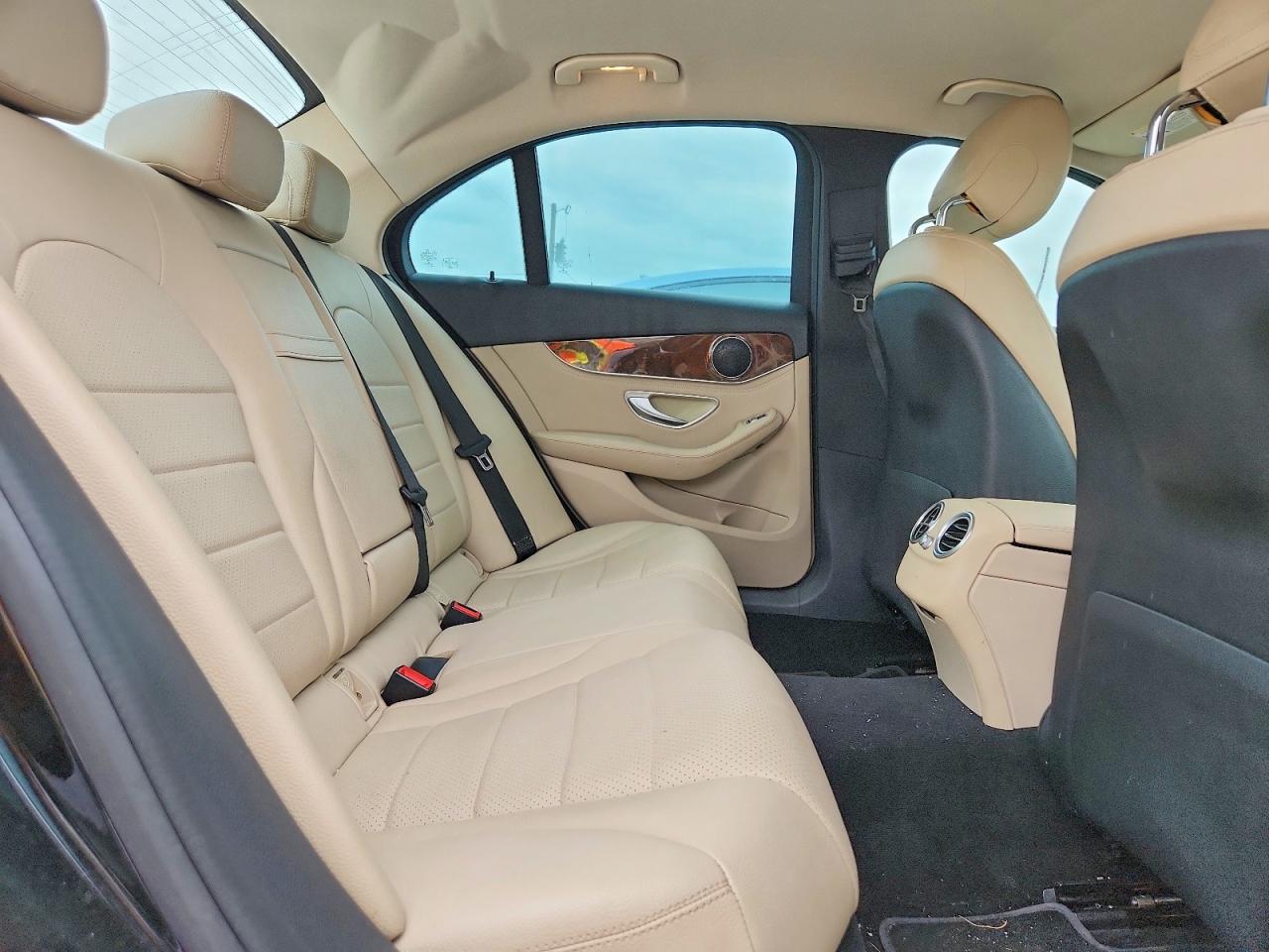 Mercedes-Benz C-Class 300