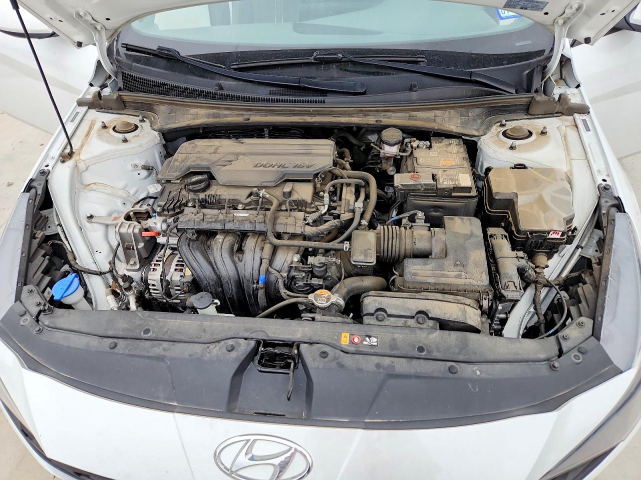 Hyundai ELANTRA Sel