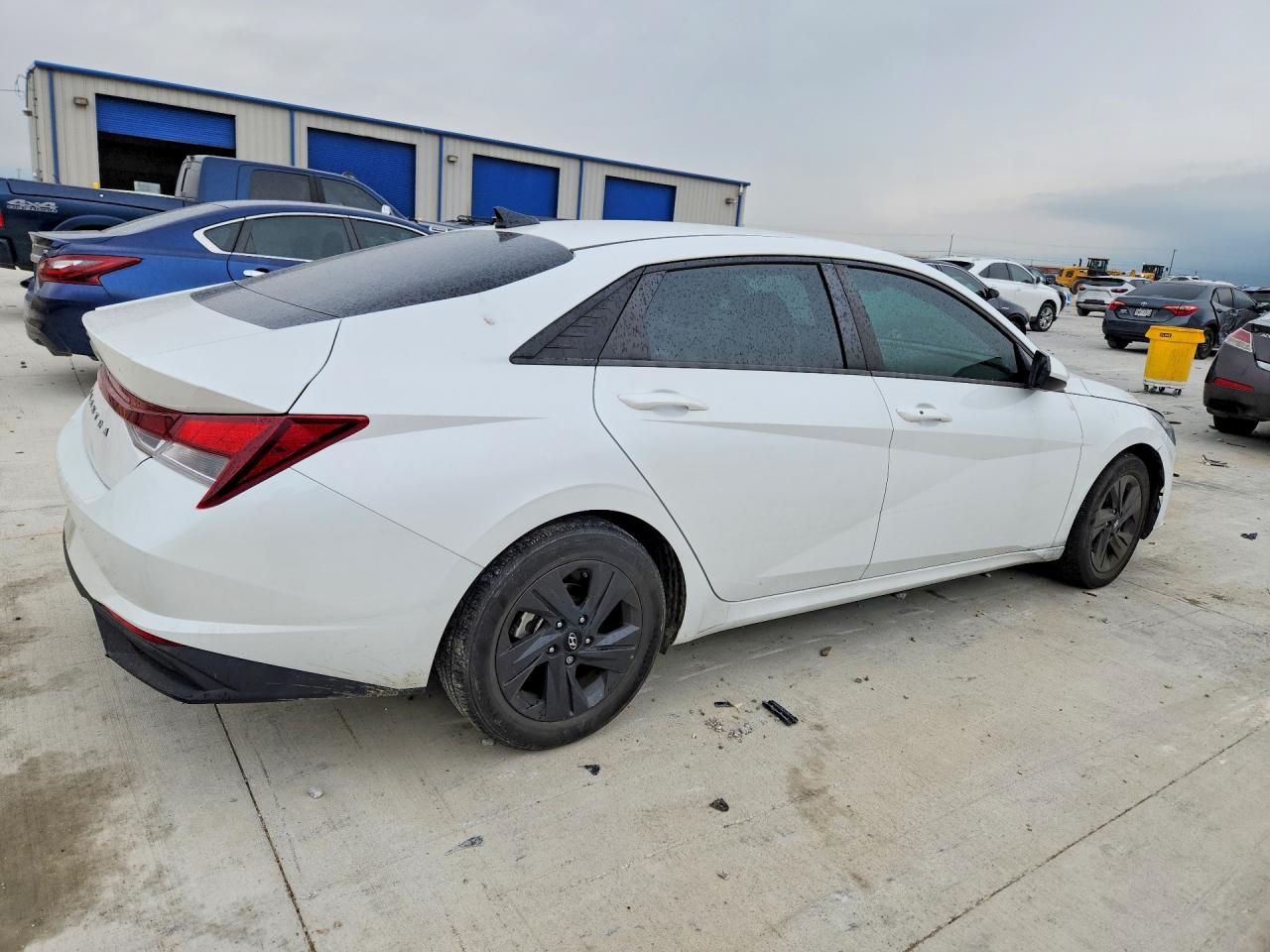 Hyundai ELANTRA Sel