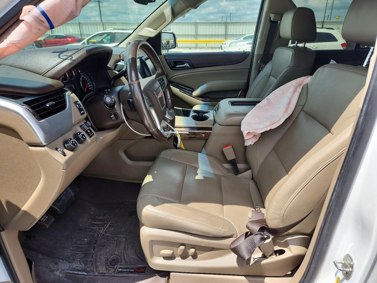 GMC Yukon Slt