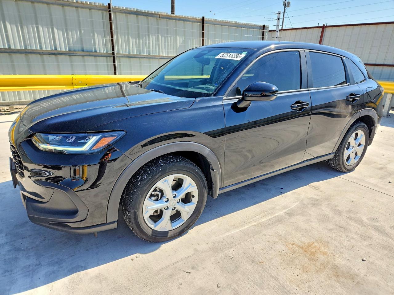 Salvage Honda HR-V Image
