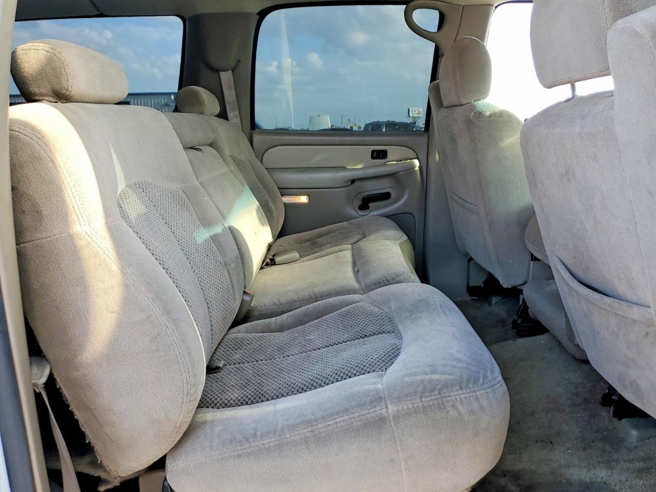 Chevrolet Suburban C1500