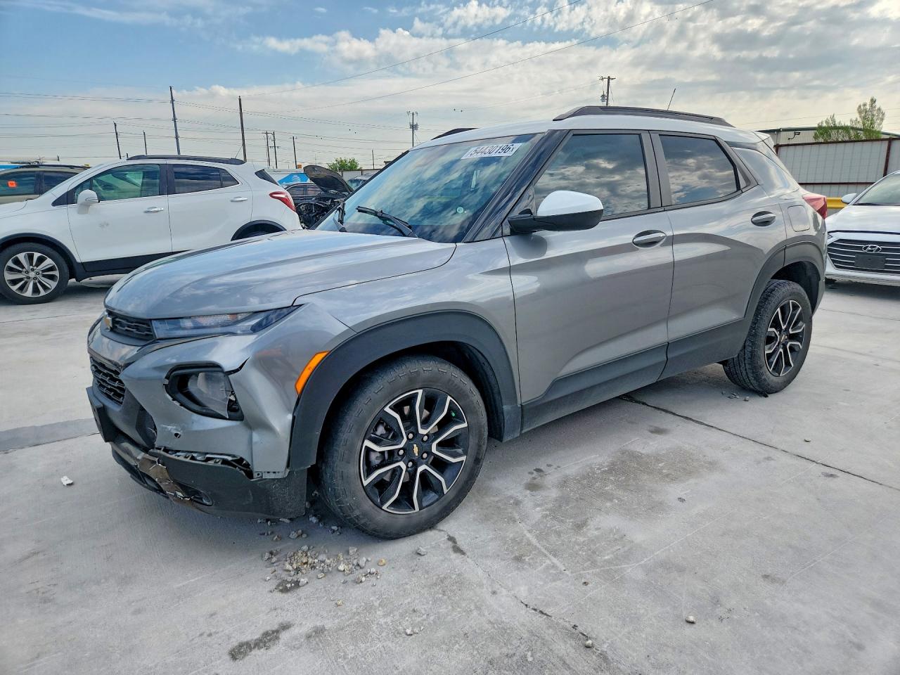 Salvage Chevrolet Trailblaze Image